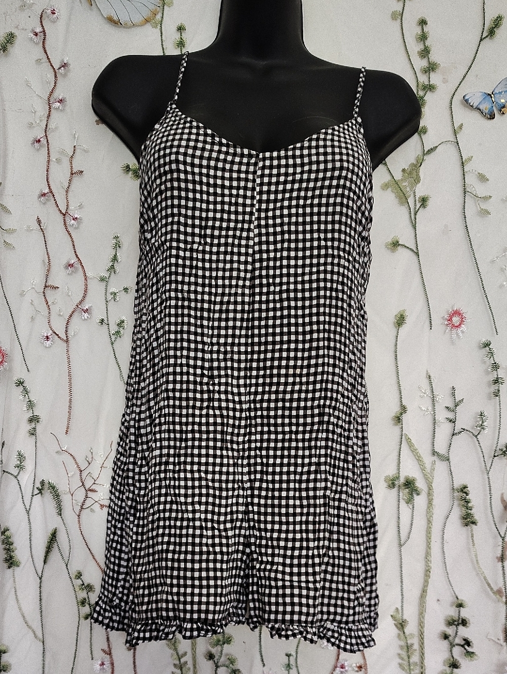 Forever 21 Black & White Gingham Ruffle Romper excellent Condition And